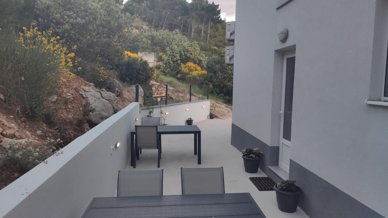 Luxury Apartment Pape Baška Voda Exteriör bild