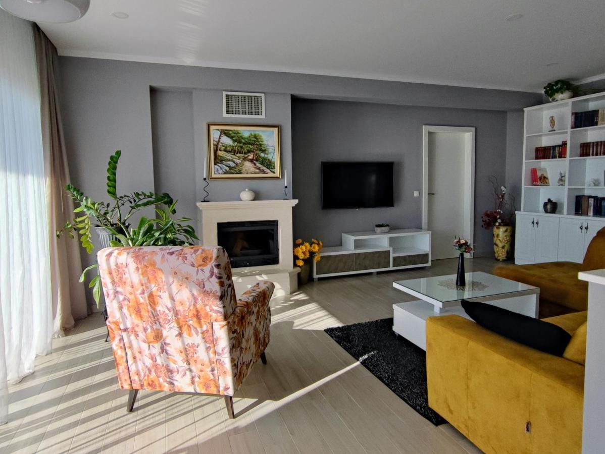 Luxury Apartment Pape Baška Voda Exteriör bild