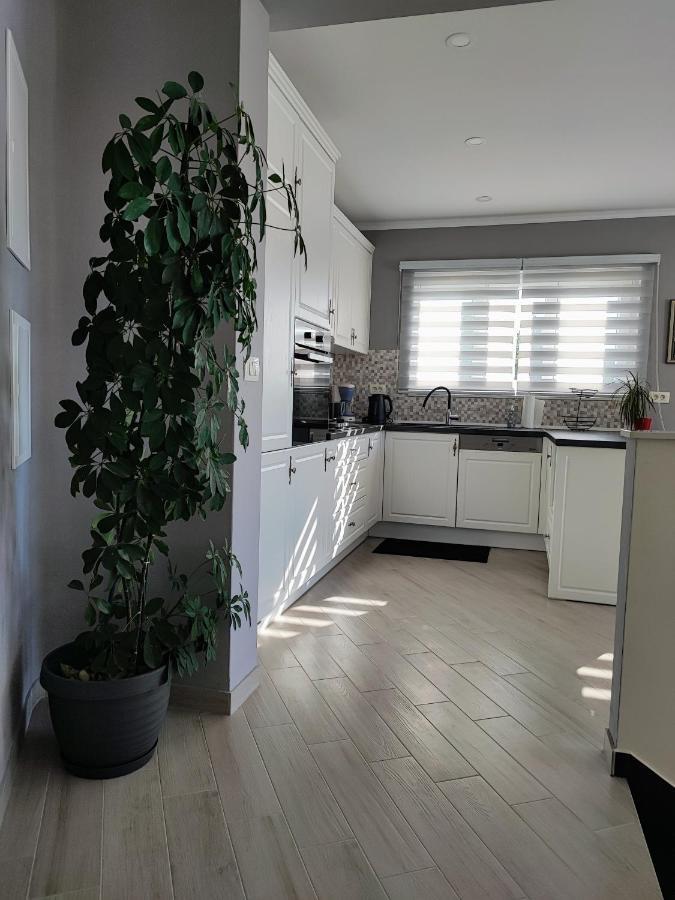 Luxury Apartment Pape Baška Voda Exteriör bild